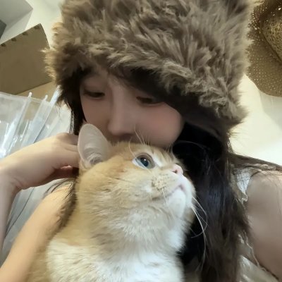 隔楼女孩:我们之间的层距
